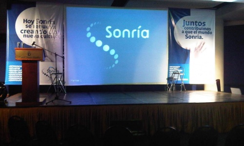 Evento Sonria, Dann Carlton Medellín