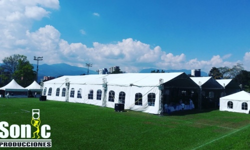 Fiesta de Universidad Ces. Club Campestre Medellín.