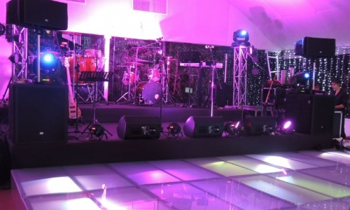 Tarima y pista led, Santa Monica Premium Events